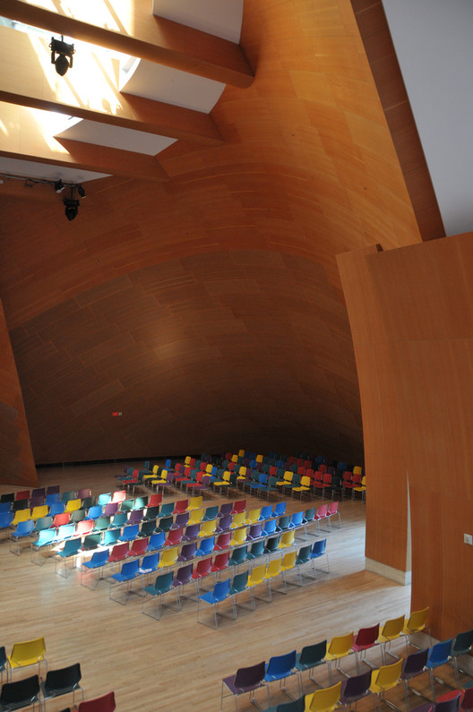 Use of Gypsum Boards for Walt Disney Concert Hall